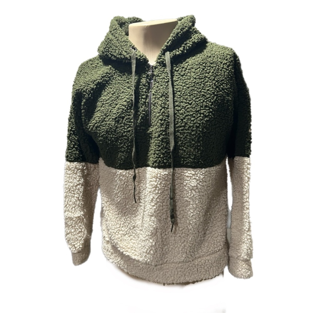 Women’s Como Blu Sherpa Pullover Sweatshirt with Hood in Ivory and Olive Green